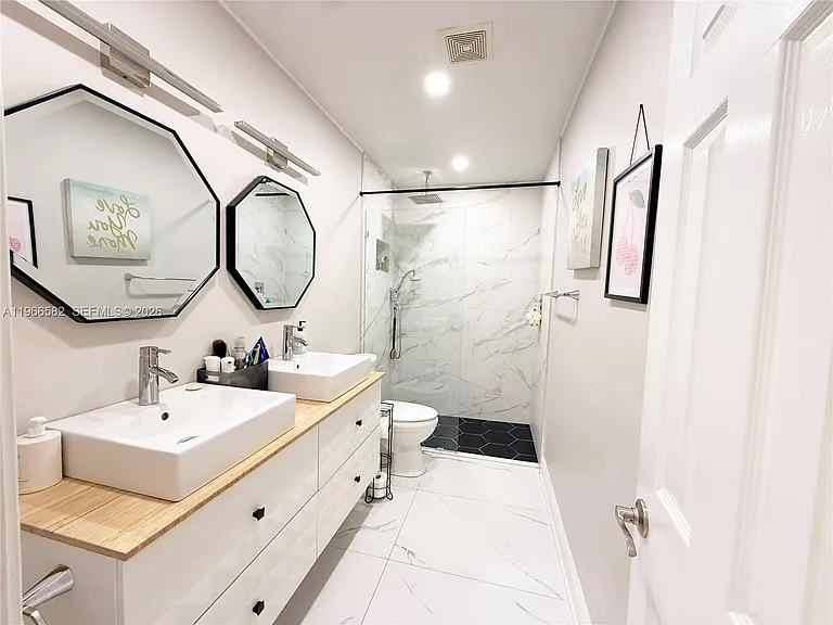 20888 Sugarloaf Ln — Photo 6