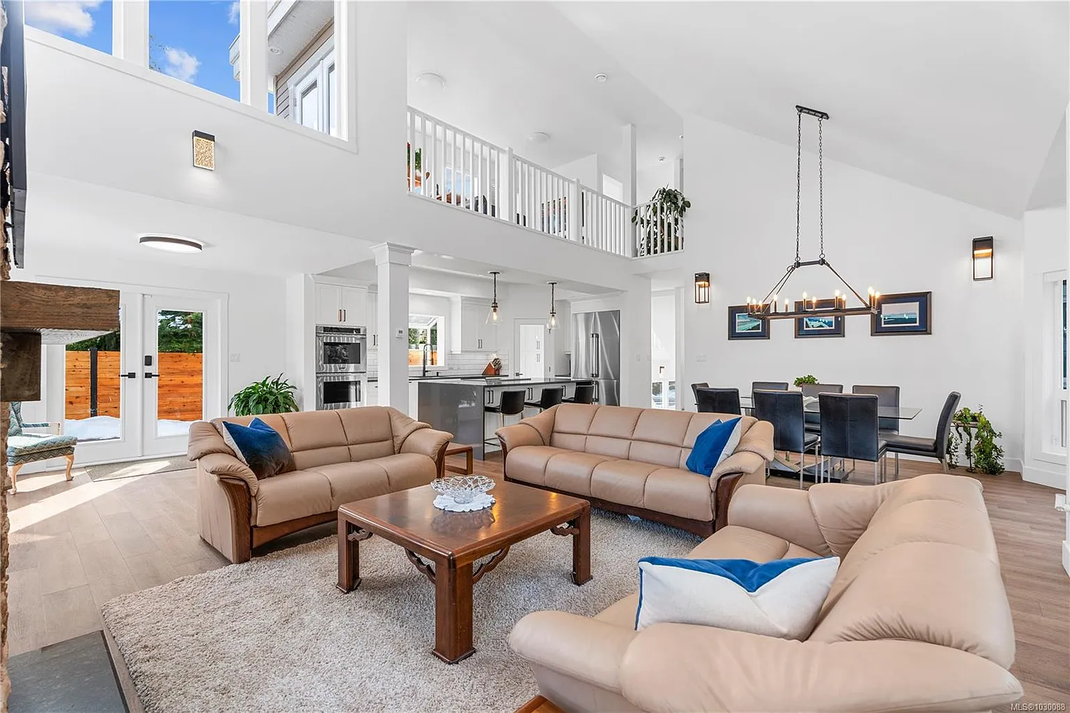 967 Osprey Dr photo 1