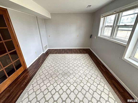4th image of 309 Brookside Dr