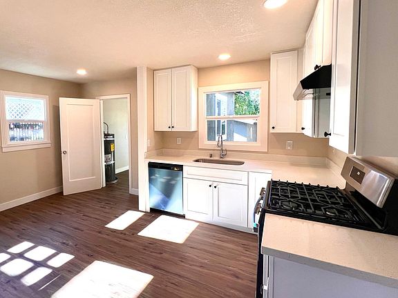 5th image of 614 Coldwell Ave