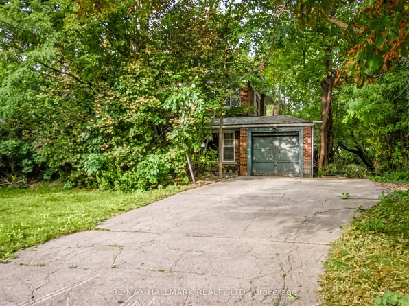 171 Old Yonge St, Toronto, ON M2P 1R1