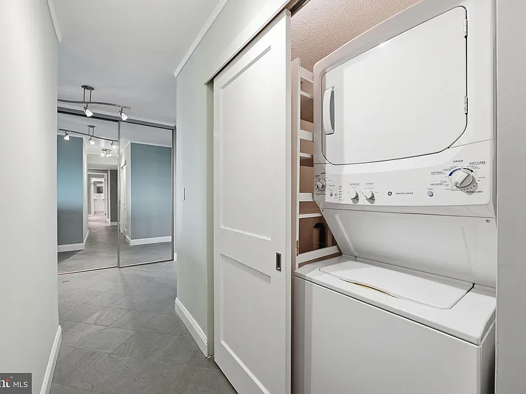 1600 N Oak St #1410 — Photo 33