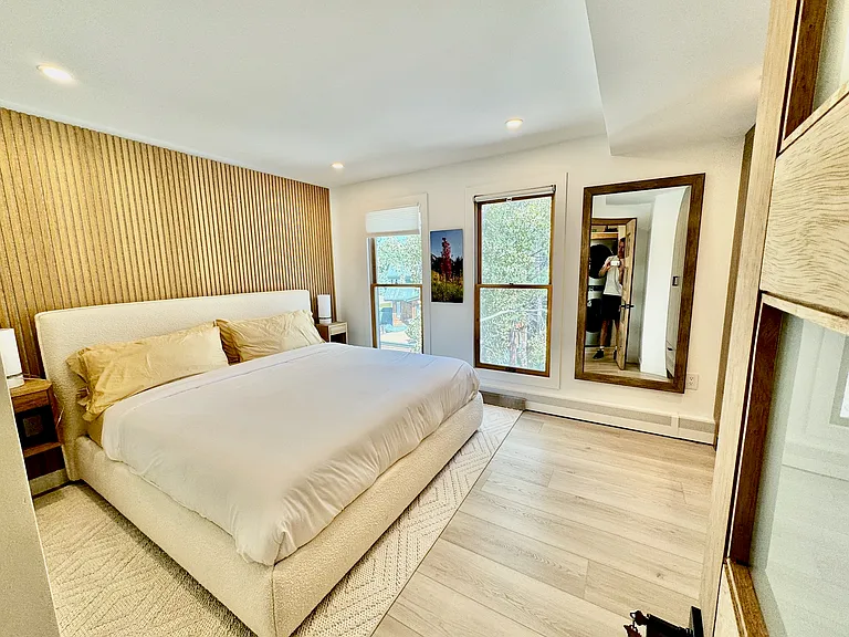 910 W Hallam St #9 — Photo 13