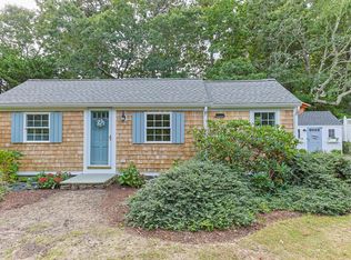 384 N Dennis Rd, Yarmouth Port, MA 02675