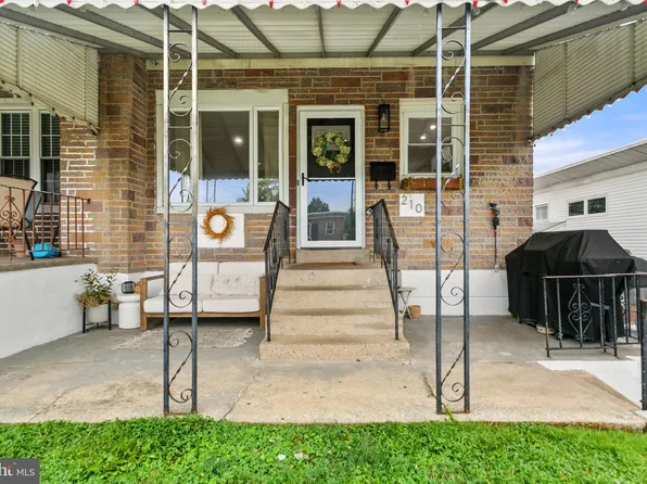 210 Hoffman Rd, Ridley Park, PA 19078