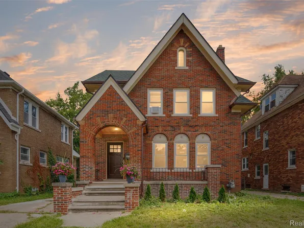 (undisclosed Address), Detroit, MI 48204