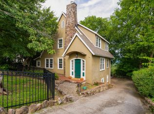 82 S Crest Rd, Chattanooga, TN 37404