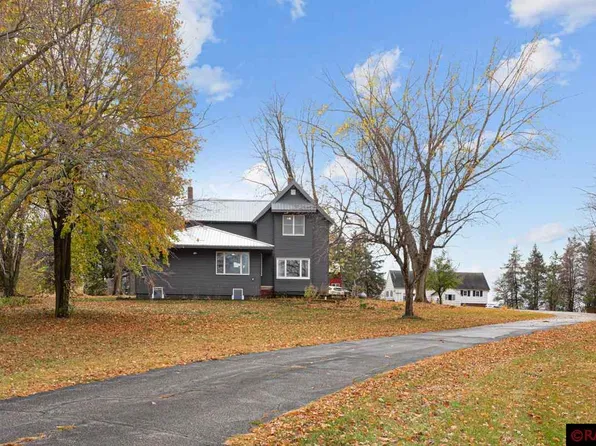 52073 213th St, Lake Crystal, MN 56055