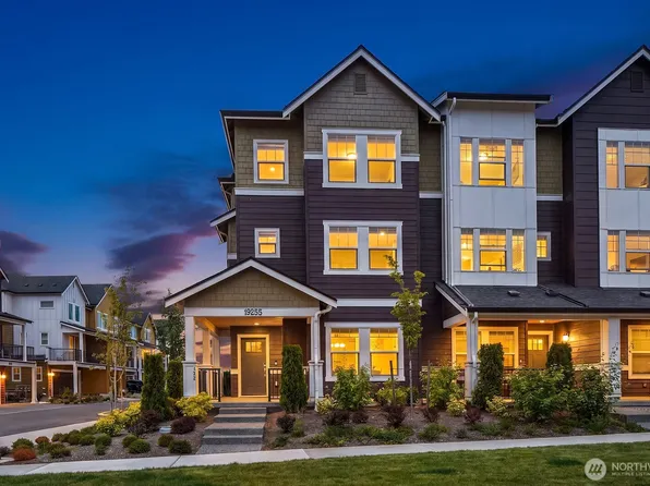 19255 NE 69th Circle #105, Redmond, WA 98052