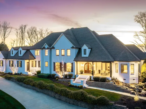 8269 Balata Dr, Ooltewah, TN 37363