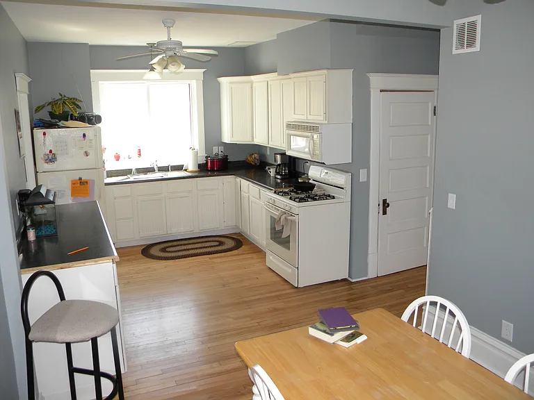 309 Birch Ave S — Photo 5