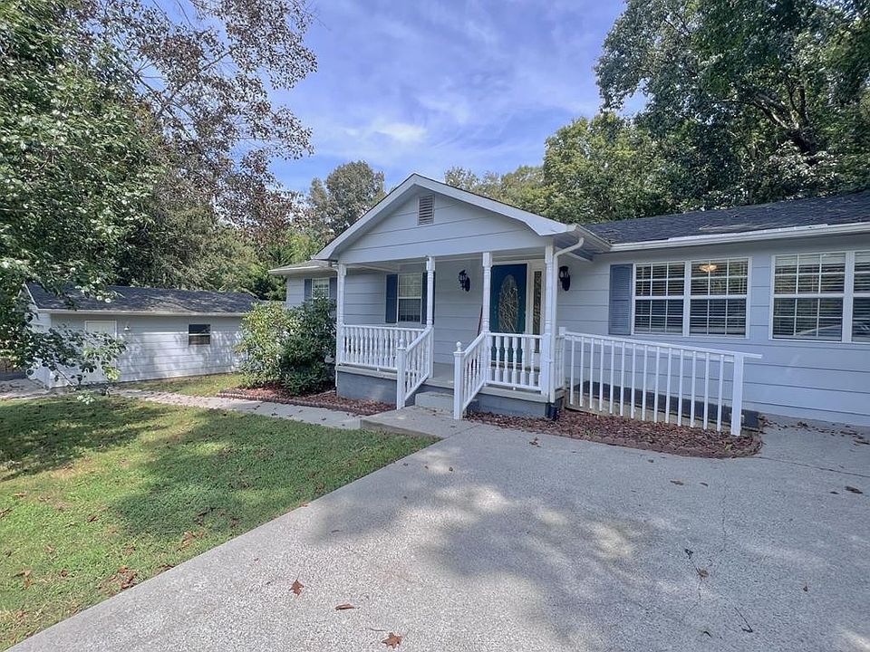 1st image of 822 Reagan Cir