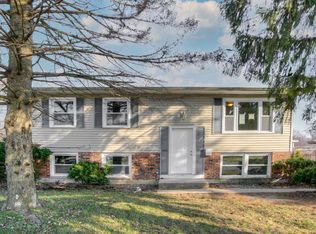 17201 Springtide Ln, Hazel Crest, IL 60429