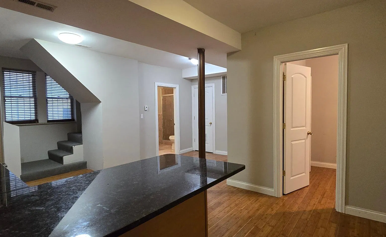2 bed, 700 sqft, $1,695 — Photo 3