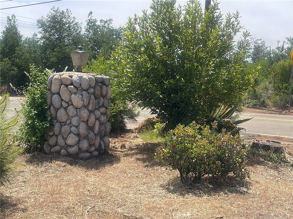 5768 Pentz Rd photo 1