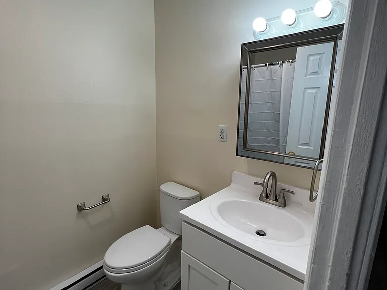 886 Huntington Ave. — Photo 66