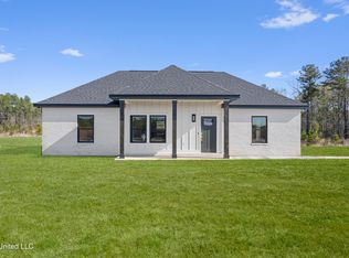 112 Moore Rd, Perkinston, MS 39573