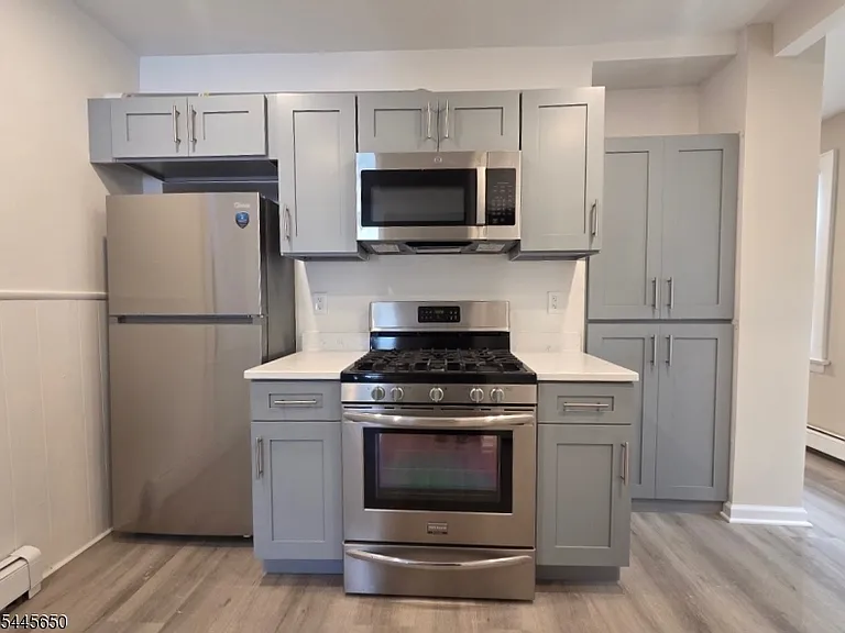 323 William St #1 — Photo 1