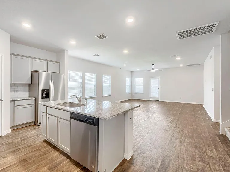 13507 Howser Trce — Photo 6