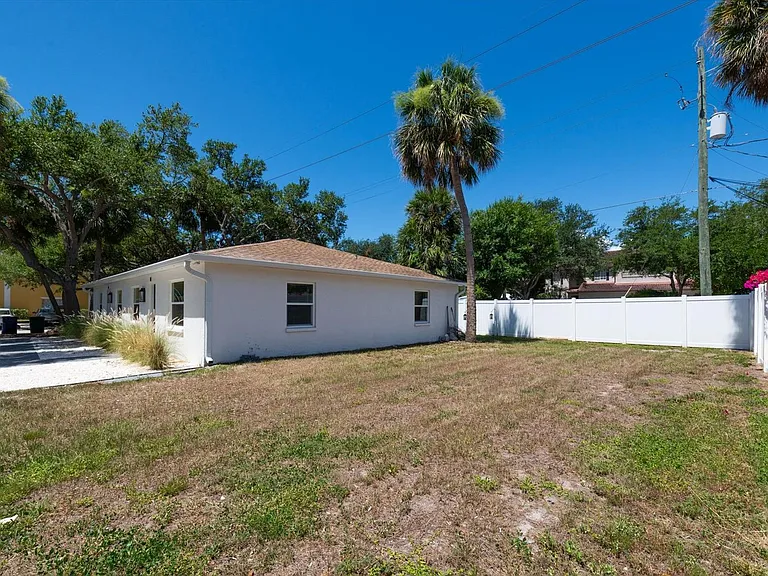 3009 W Binnicker Ave — Photo 24