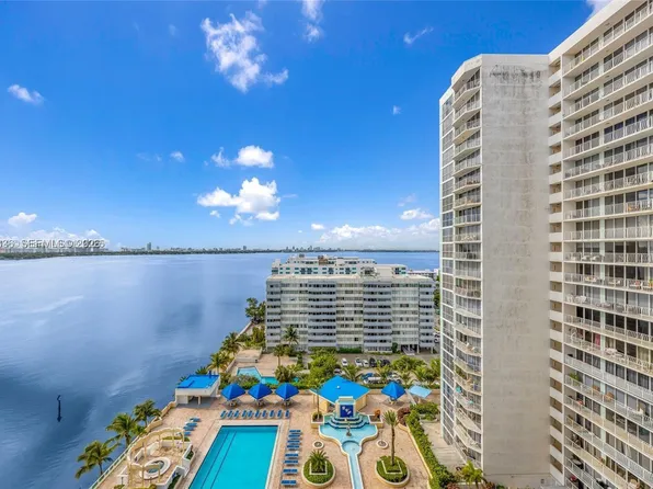 7601 E Treasure Dr APT 1722, North Bay Village, FL 33141