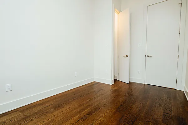 Rented by Nooklyn NYC LLC | media 40