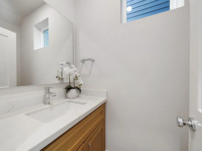 861 Rachel St #E — Photo 10