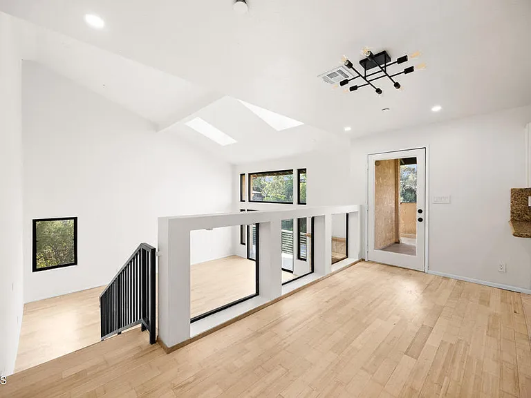534 Alta Vista Ave — Photo 15
