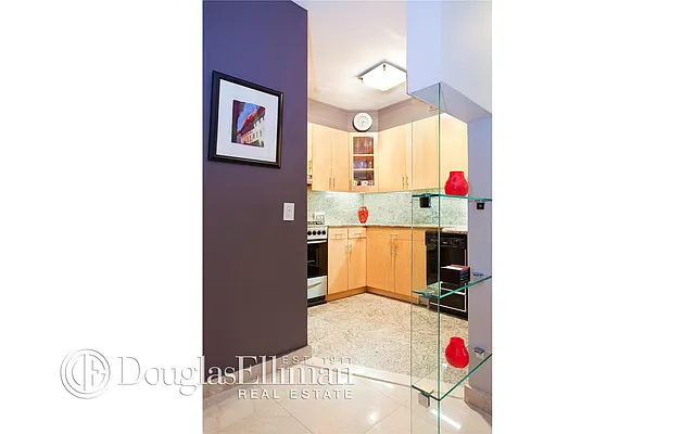 Sold by Douglas Elliman | media 15