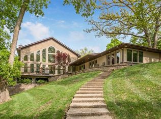 901 W Park Rd, Iowa City, IA 52246