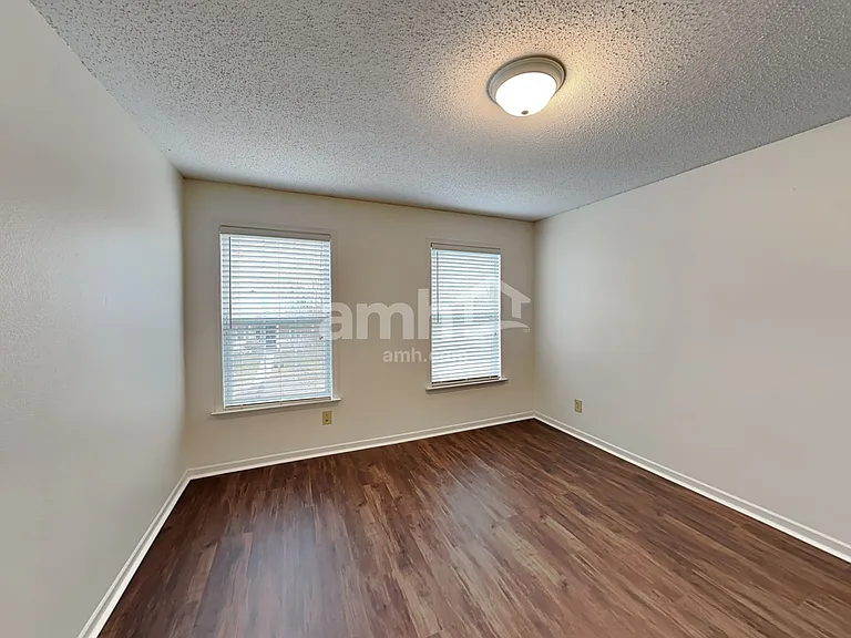 2322 Bristol Dr — Photo 16