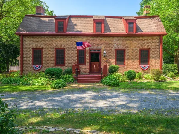 2221 US Route 9, Kinderhook, NY 12106