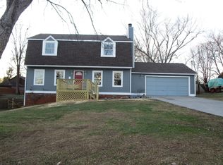 1909 Bishops Bridge Rd, Knoxville, TN 37922