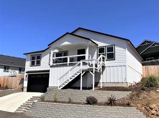 1031 Ruby Meadows Dr, Eagle Pt, OR 97524