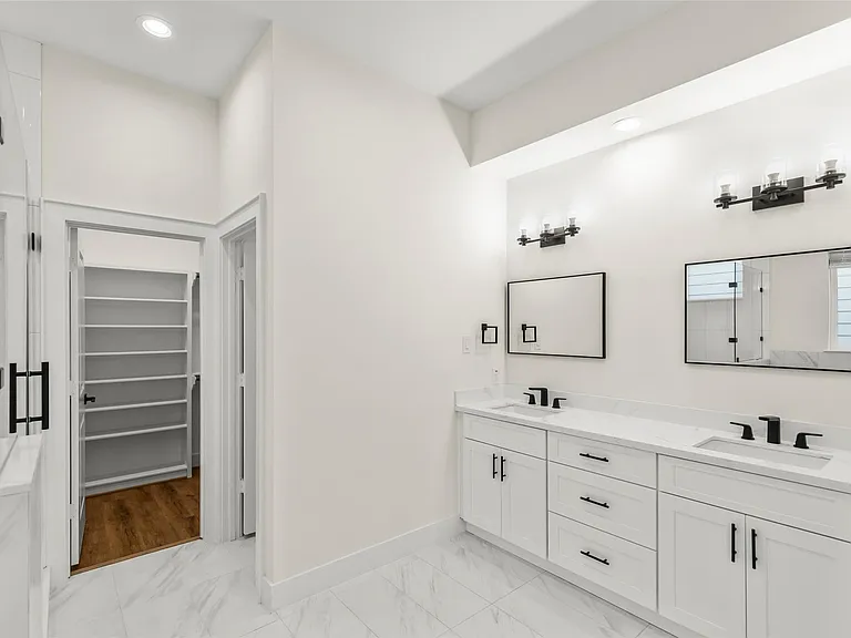 1810 Palmetto Landing Ct — Photo 17