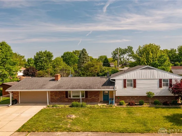 6866 Packingham Dr, Englewood, OH 45322