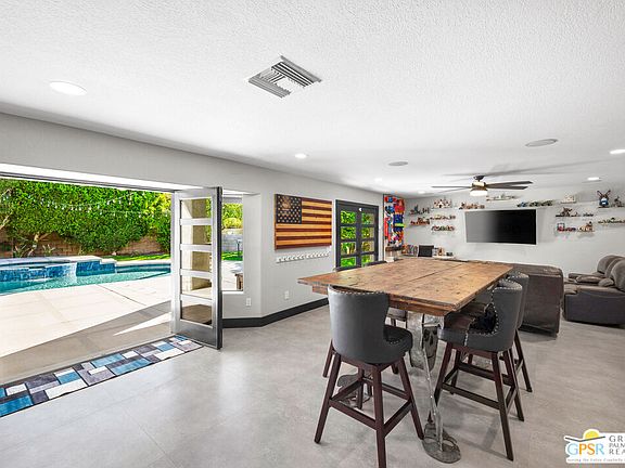 3rd image of 28220 Horizon Rd