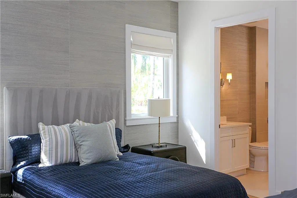3 bed, 3.5 bath, 2600 sqft, $10,000 — Photo 4