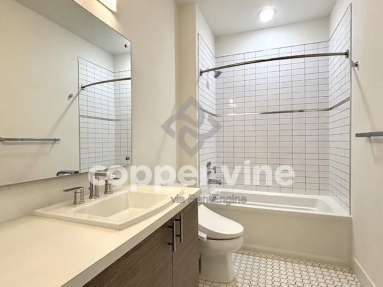 3500 S Corona St #202 — Photo 14