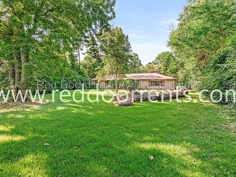 4701 Kessler Boulevard East Dr — Photo 38
