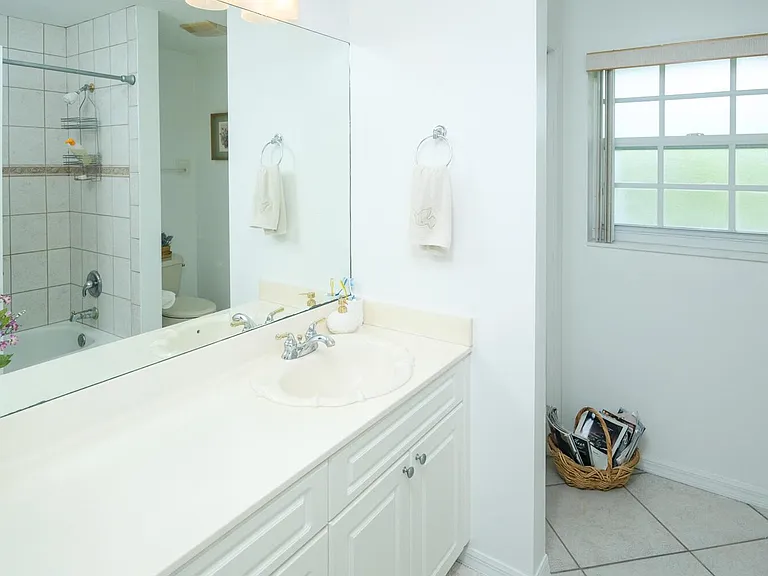 1814 Wisteria St — Photo 28