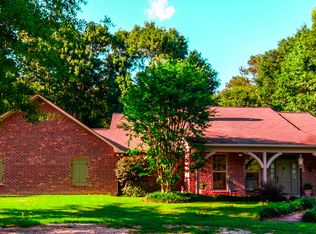 9825 Arnold Rd, Denham Springs, LA 70726