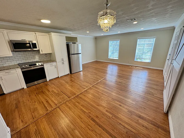 3727 Meredith Ave — Photo 17