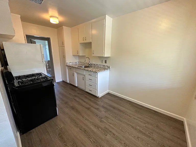 853 Blair Ave — Photo 3