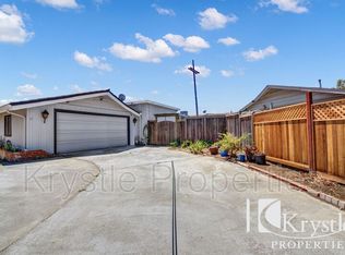 211 Oakmore Ct, Vallejo, CA 94591