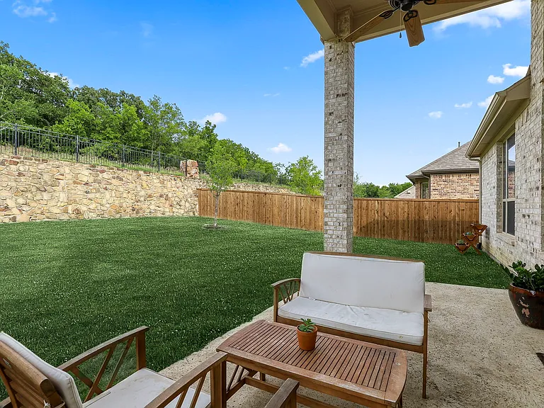 6637 Elderberry Way — Photo 31