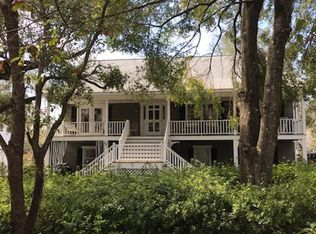 6410 Shinnwood Rd, Wilmington, NC 28409