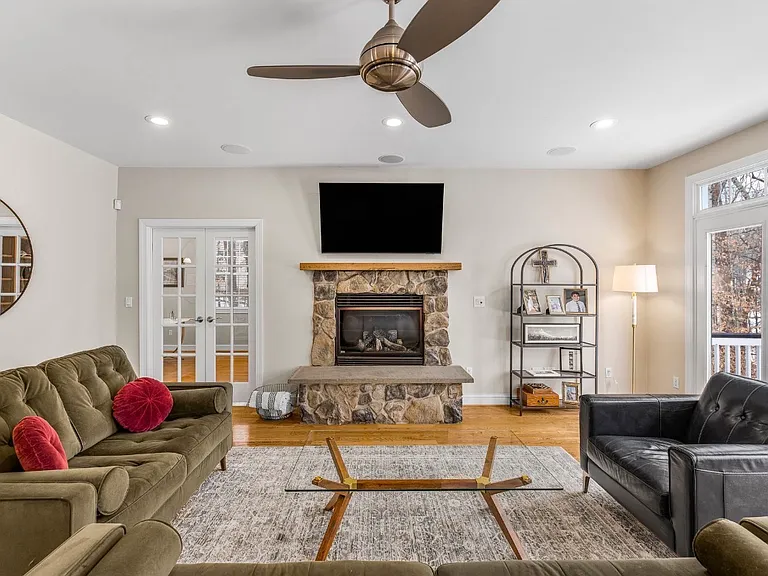 4245 Wood Thrush Ln — Photo 11