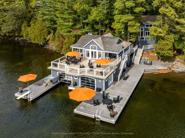1052 Longhurst Rd #15, Muskoka Lakes, ON P0B 1M0