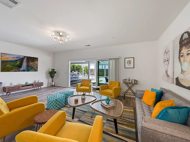 65161 Rolling Hills Dr — Photo 8